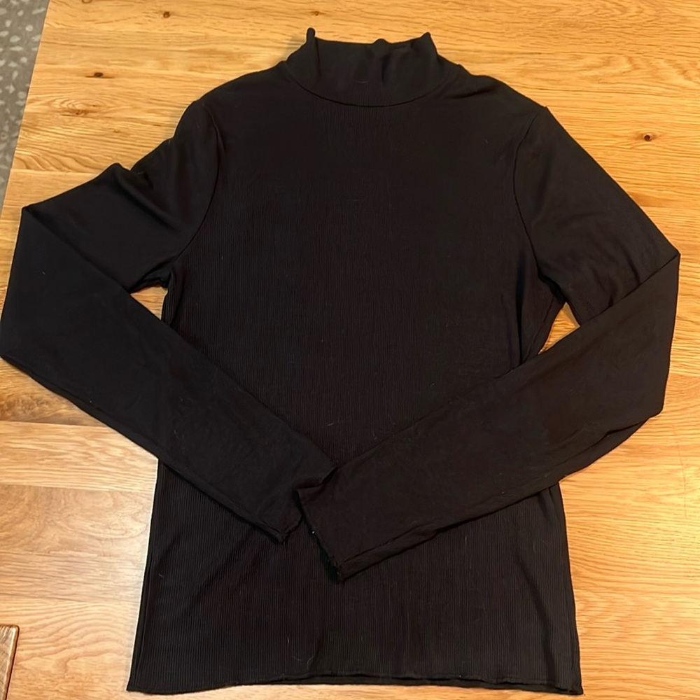 Ribbed Mock Neck Longsleeve